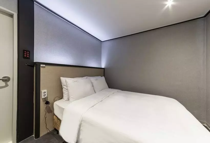 Hotelli Shire Inn