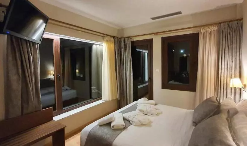 Hotelli Xenios Dias Boutique