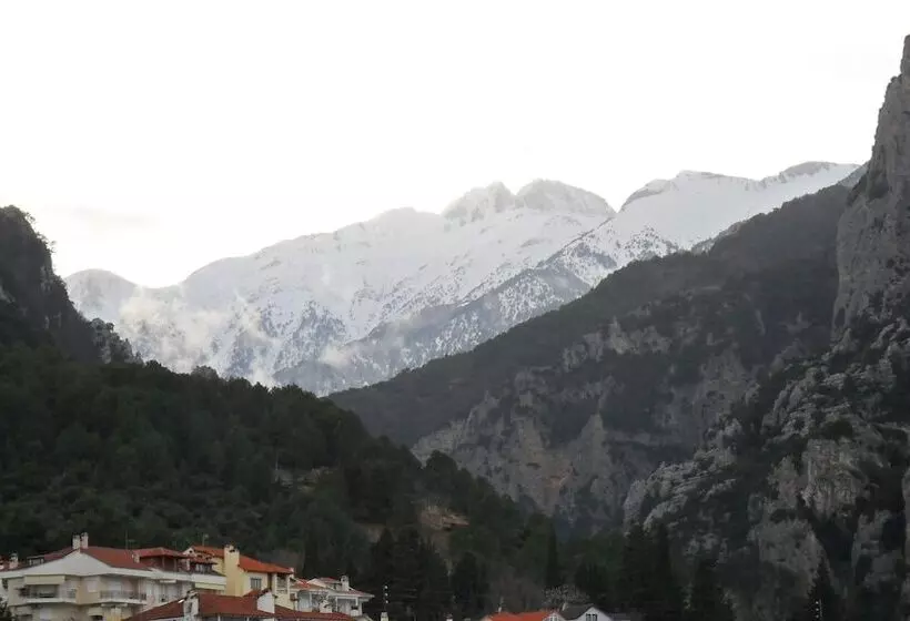 Hotelli Xenios Dias Boutique