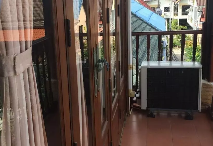 Majatalo Beau And Blonde House Kamala