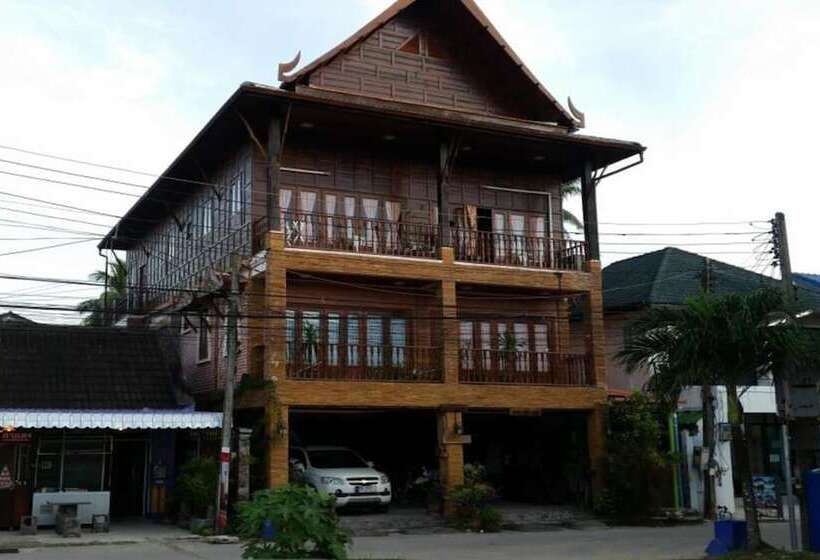 פנסיון Beau And Blonde House Kamala