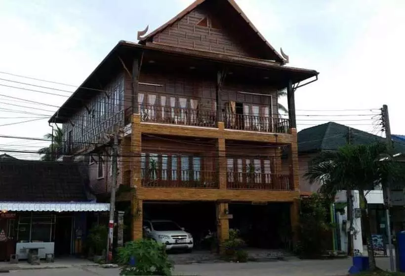 Majatalo Beau And Blonde House Kamala