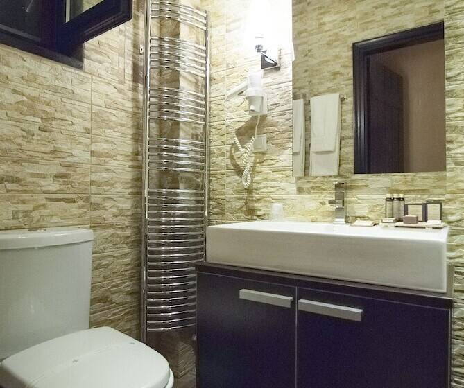 膳宿费 Ostra Menalon Luxury Suites