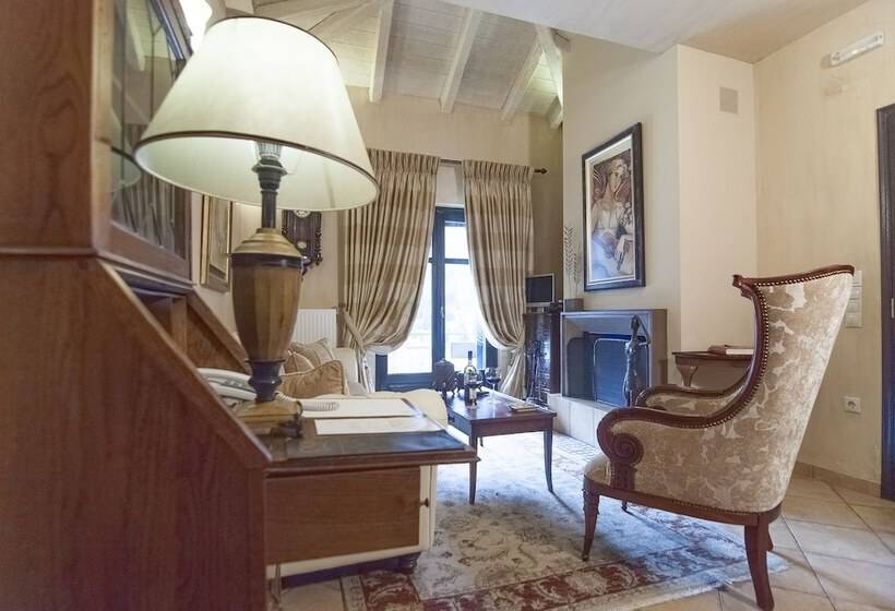 膳宿费 Ostra Menalon Luxury Suites