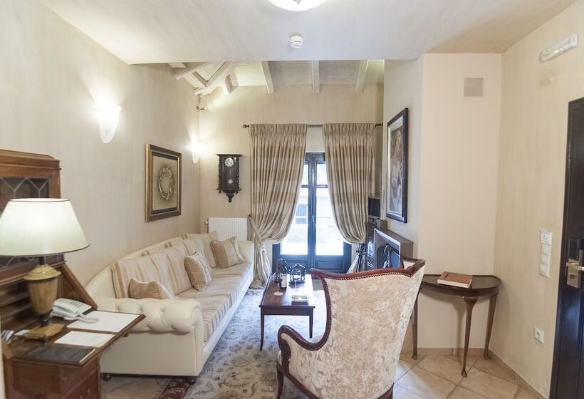 膳宿费 Ostra Menalon Luxury Suites