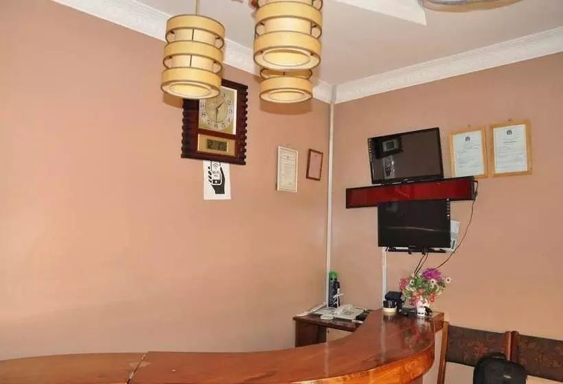 تختخواب و صبحانه Rafiki Inn