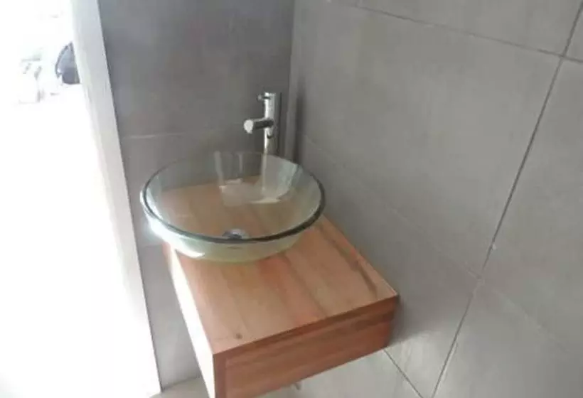 تختخواب و صبحانه Soho Point Beach House
