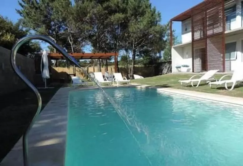 تختخواب و صبحانه Soho Point Beach House