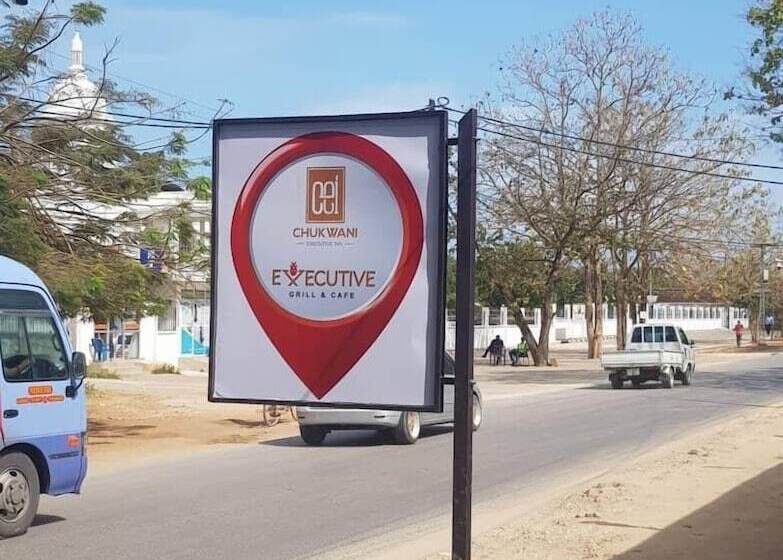 هتل Chukwani Executive Inn