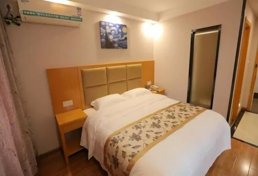 Hotelli Greentree Inn Jiangsu Xuzhou Western 3rd Ring Road Xiyuan Express