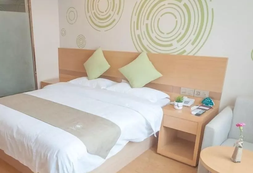 Hotelli Greentree Inn Nanning Qingxiu District Dongge