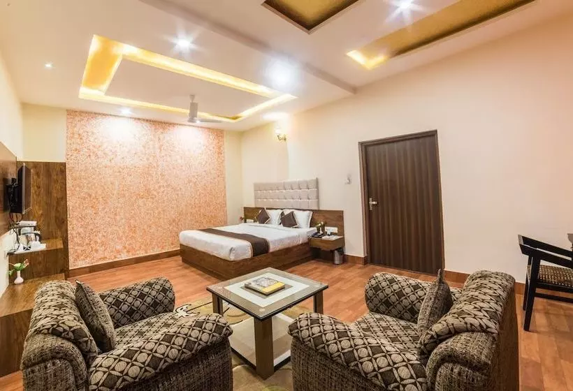 Hotelli Hari Bhawan Palace