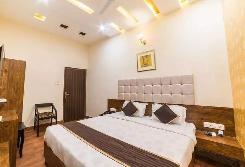 Hotelli Hari Bhawan Palace