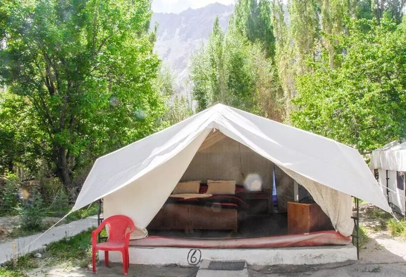 هتل K2 Resort Camps