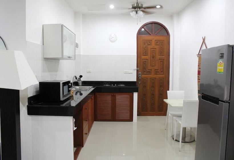 هتل Mayan Apartment