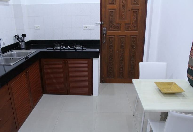 هتل Mayan Apartment