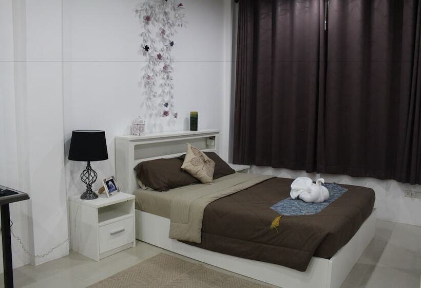 هتل Mayan Apartment