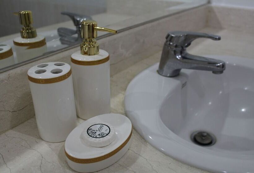 هتل Mayan Apartment