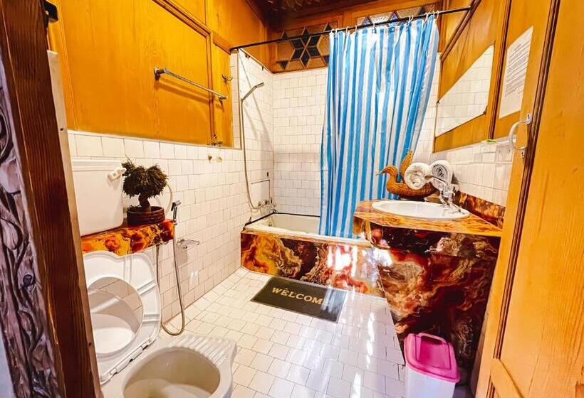 Hotel The Heritage Gemini Group Of Houseboat