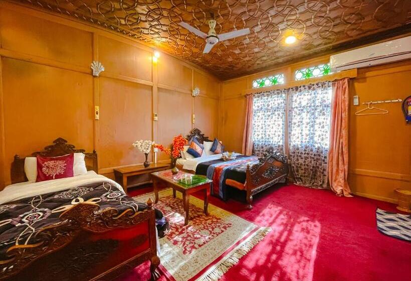 Hotel The Heritage Gemini Group Of Houseboat