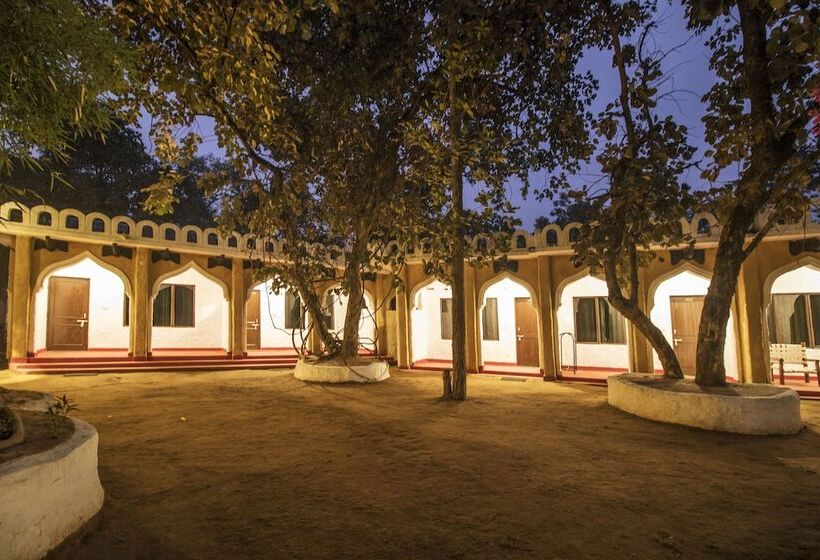 Hotel Krishna Jungle Resort