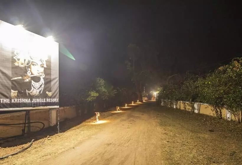 ホテル Krishna Jungle Resort