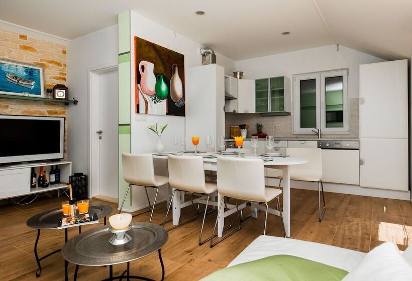 Mazuranic Apartments