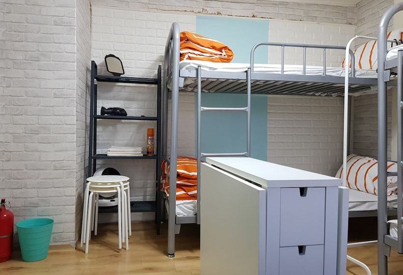 Pensão The Black Whale