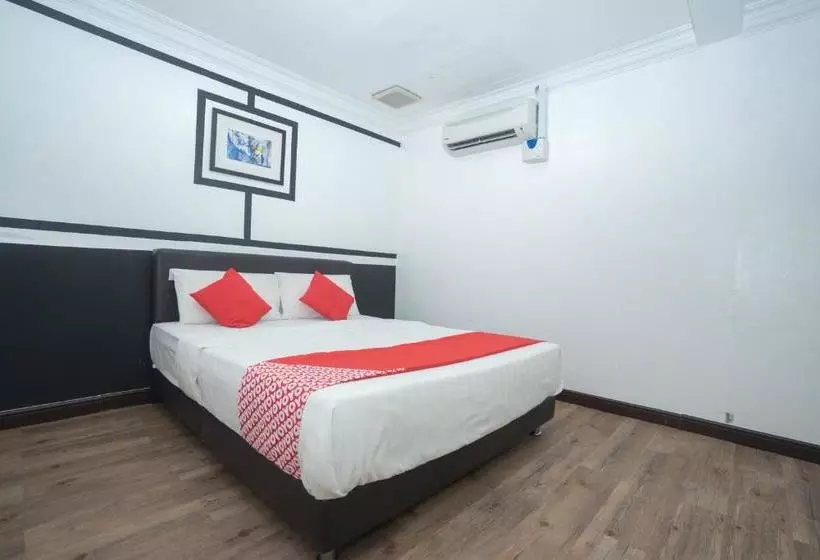ホテル Capital O Ridel Kota Bharu