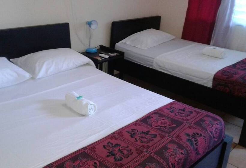 Roca Mar Playa Bonita