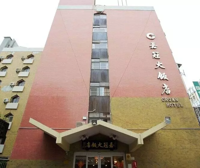 هتل Chiayi Crown
