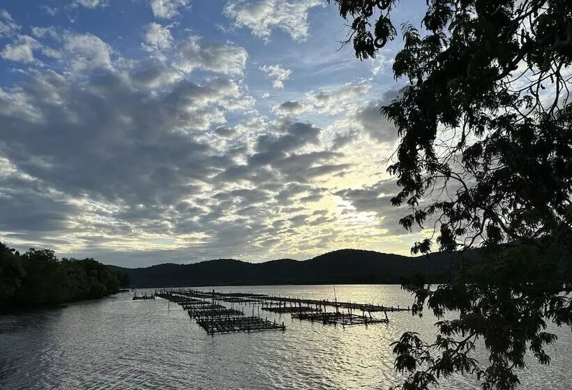 هتل Ko Nokyai Resort