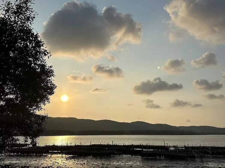 هتل Ko Nokyai Resort