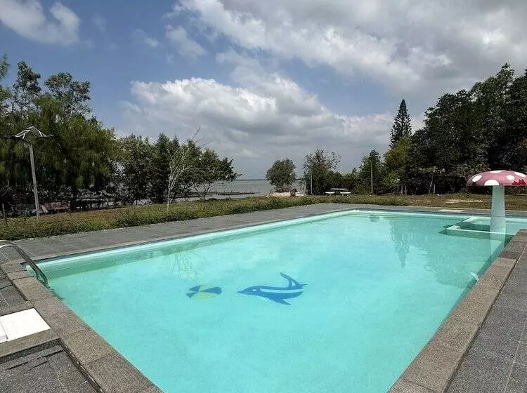 هتل Ko Nokyai Resort