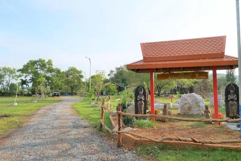 هتل Ko Nokyai Resort