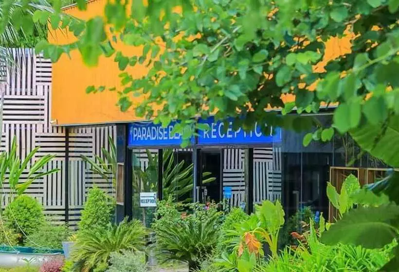 Paradise Beach Backpackers Hostel