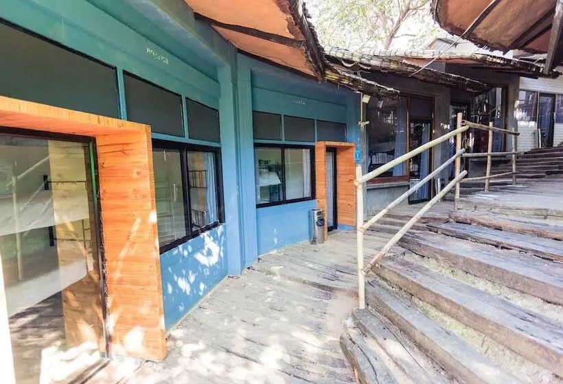 Paradise Beach Backpackers Hostel