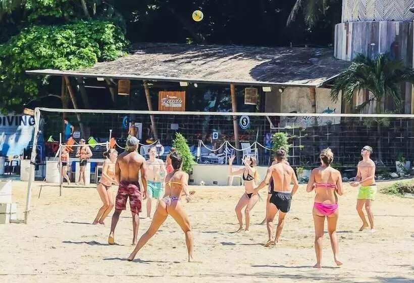 Paradise Beach Backpackers Hostel