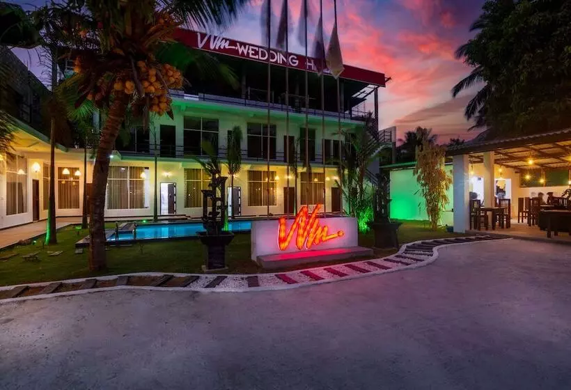 Majatalo Arugambay Beach Inn Resort