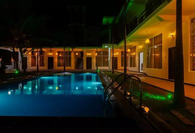 Majatalo Arugambay Beach Inn Resort