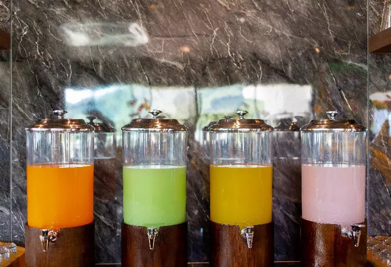 Utopia Naiharn By Fred&com Phuket