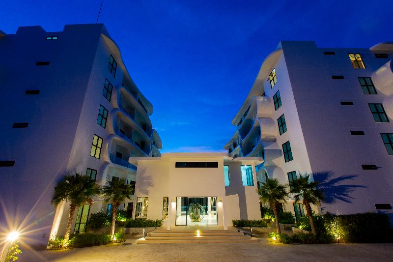 Utopia Naiharn By Fred&com Phuket