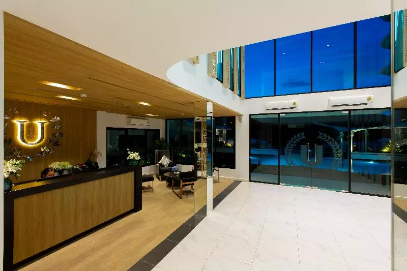 Utopia Naiharn By Fred&com Phuket