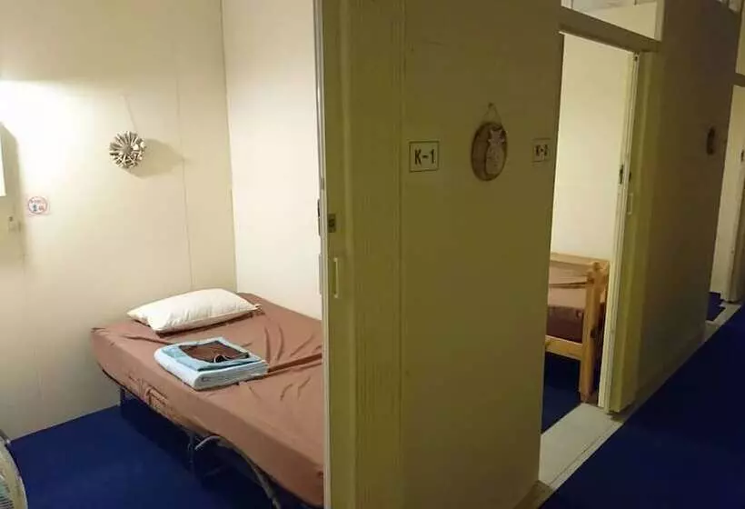 Retkeilymaja Guesthouse Churayado Ishigakijima