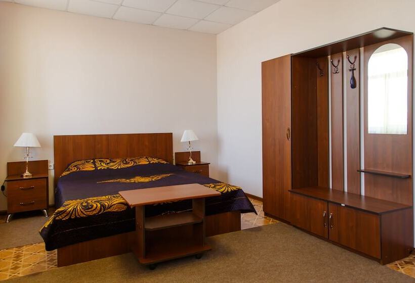 تختخواب و صبحانه Agat