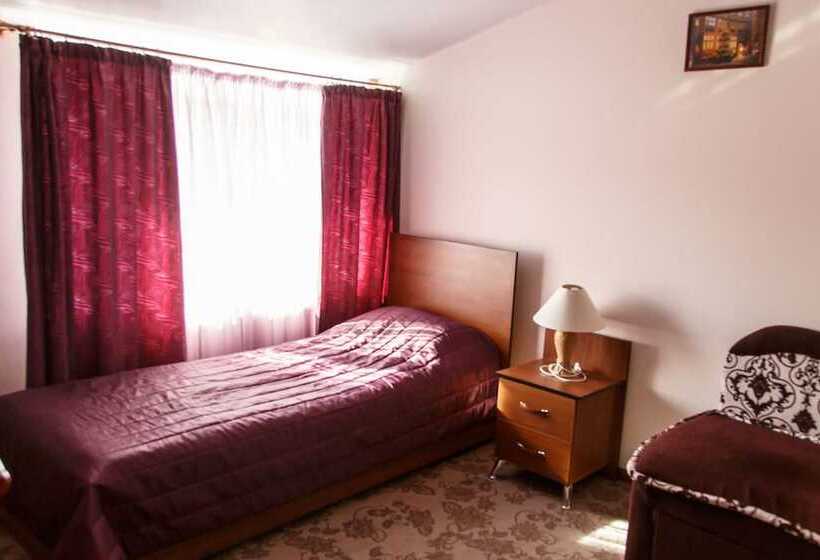 تختخواب و صبحانه Agat