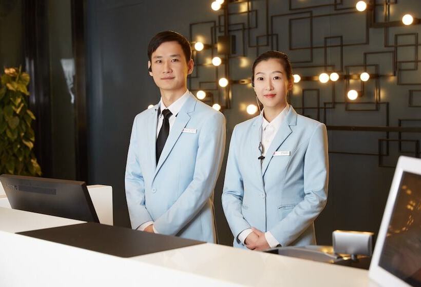 Echarm Hotel Qingyuan Stadium Branch