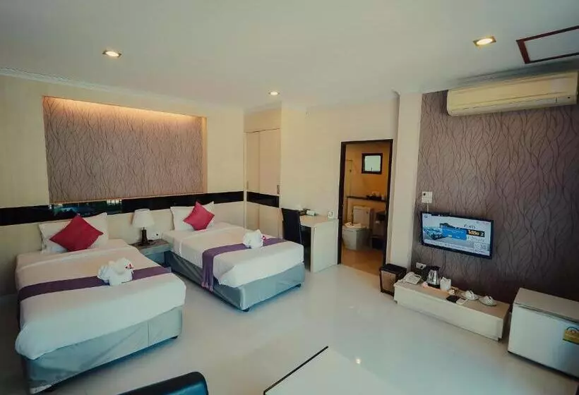 Hotelli Chanalai Resort And