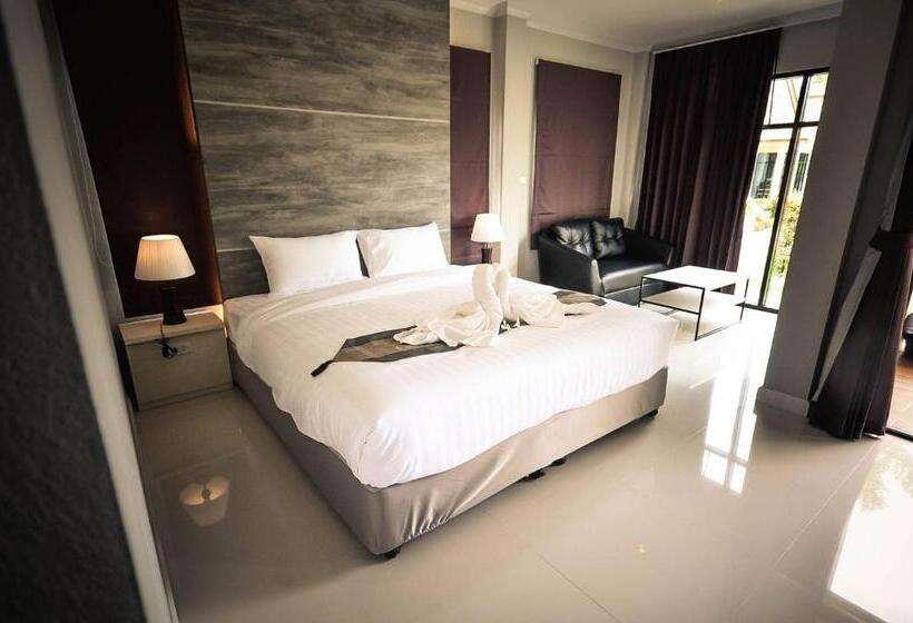 호텔 Chanalai Resort And