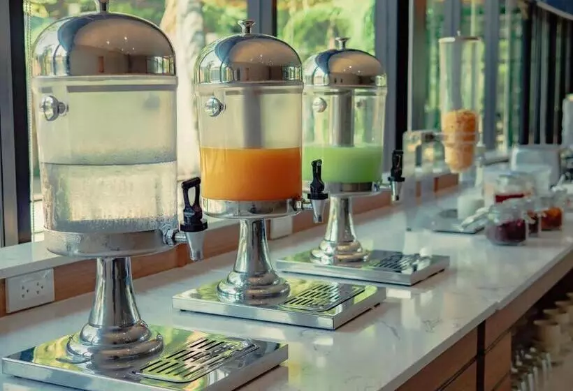 Hotelli Chanalai Resort And